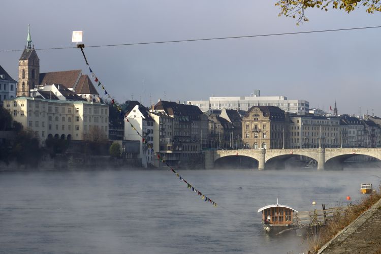 Der Rhein in Basel 